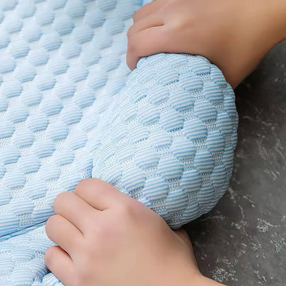 Cooling Dog Bed, Breathable Multi-Layer Pet Bed with Non-Slip Bottom & Washable Cover - Homvista